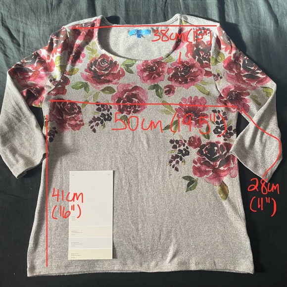 4/$20 | Penmans Soft Gray Sweater with 3/4 Sleeves and rose print - Picture 5 of 6